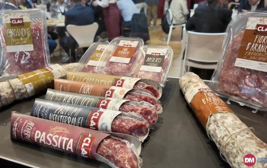 Video: a TuttoFood 2026 Clai accelera sulla linea Fragranze di Salame