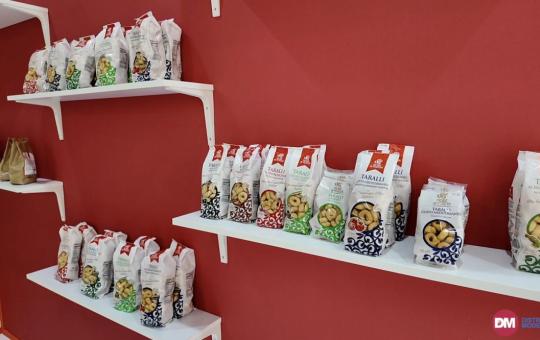 Video: Fiore di Puglia presenta i tarallini al Parmigiano Reggiano e melagrana