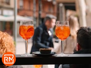 Aperitivo, il 45% degli italiani lo vive almeno una volta al mese