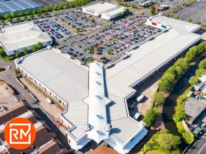 Savills traccia l'evoluzione di centri commerciali e retail park