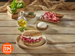 Autogrill presenta Andria 1931, il nuovo panino dedicato a Dop e Igp
