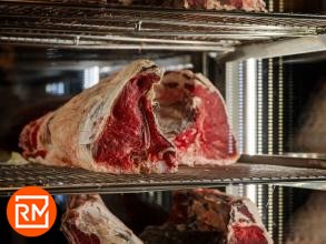 La carne al ristorante: conservazione, frollatura e cottura